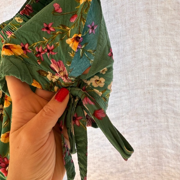 100% Rayon wide leg jumpsuit - Picture 6 of 8